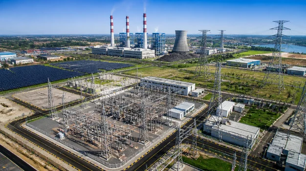 Power infrastructure project featuring geosynthetic solutions for site stabilization and environmental protection